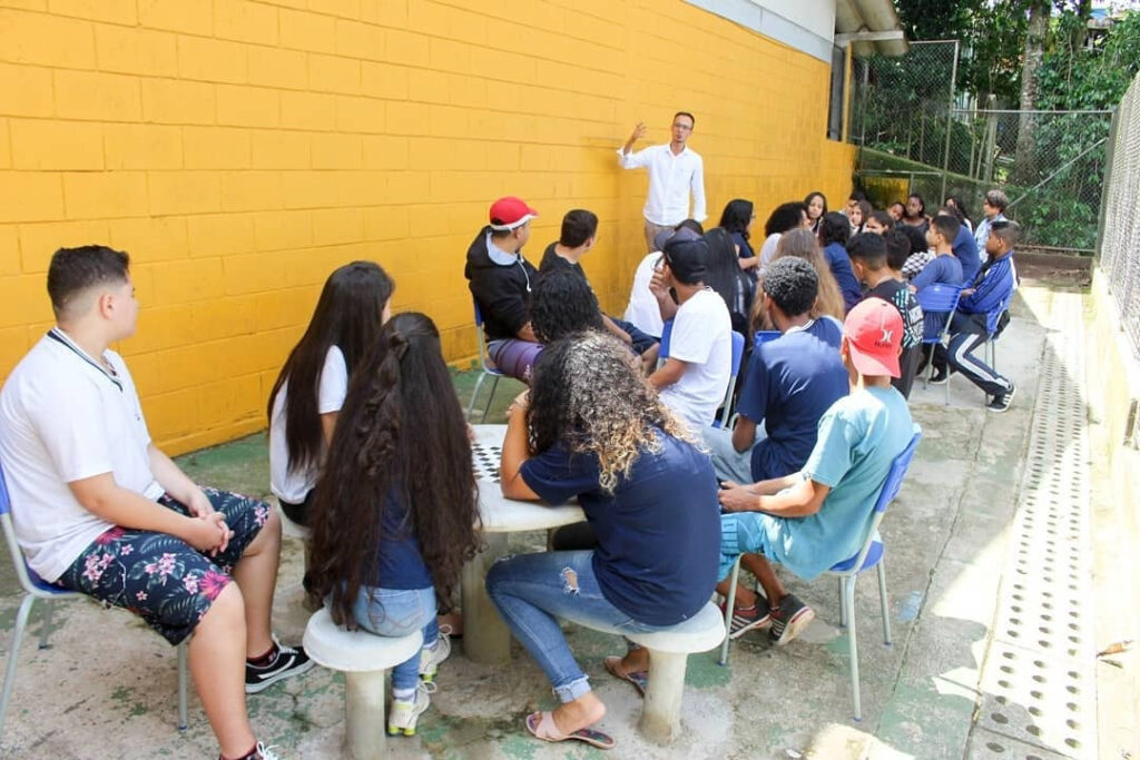 thedotgood reflexoes da liberdade lead pic educacao transformacao egresso o que fazemos projetos escolas
